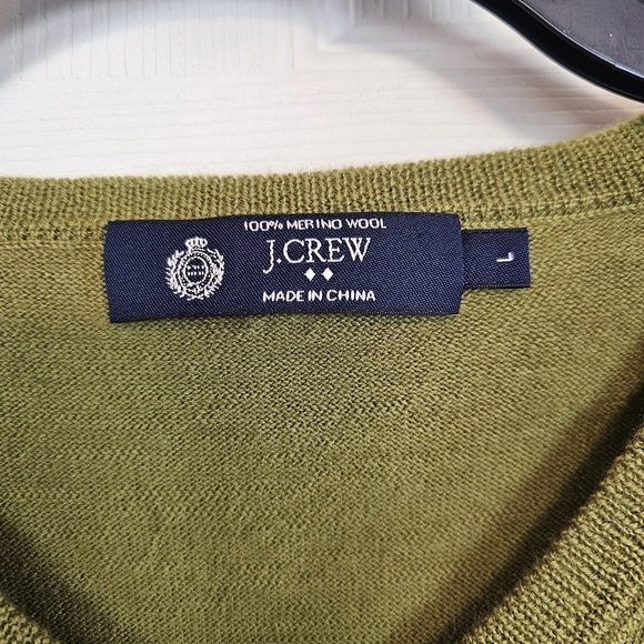 J. Crew Merino Wool V-Neck Knit Sweater Pullover - Picture 4 of 4